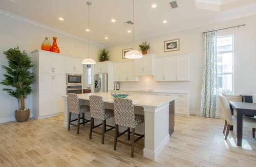East Naples House | Gorgeous New Pool Home-Isles of Collier Preserve-Minutes to Downtown & Beach-2 Master Suites