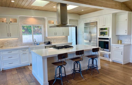 Los Angeles House | Gorgeous Newly Remodeled Open Plan Home With Spectacular City Views and Sunsets.