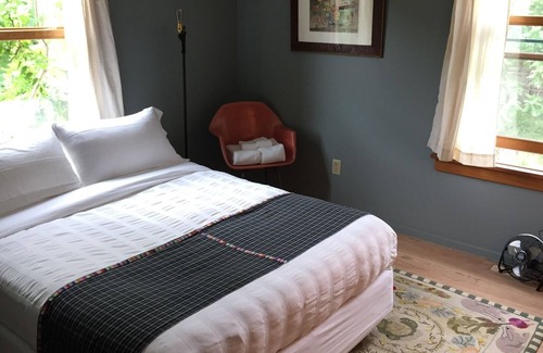 West Camp House | Gorgeous Newly Renovated Victorian