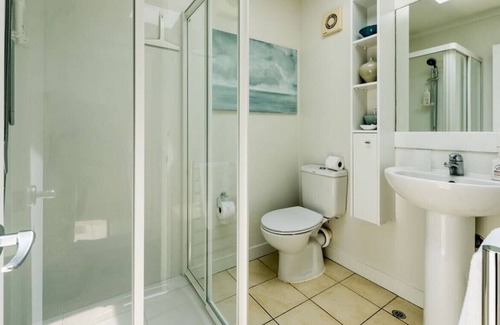 Palm Beach Apartment | Gorgeous one bedroom Villa