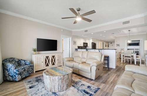 Lower Grand Lagoon Condo | Gorgeous Pet Friendly Condo Directly on the Beach
