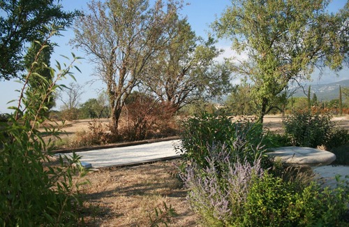 L'Isle-sur-la-Sorgue House | Gorgeous Provence Farmhouse. Sleeps 14 adults 2 ch. Swimming pool & tennis court