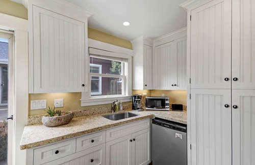 Sonoma House | Gorgeous Property within the heart of Sonoma