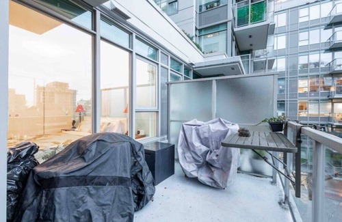 Mount Pleasant Apartment | Gorgeous & Relaxing ~ 5*Location ~ Workspace ~ Gym