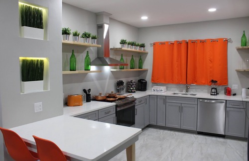 Detroit House | Gorgeous remodeled home, with entertainment, and massage chair for relaxing!