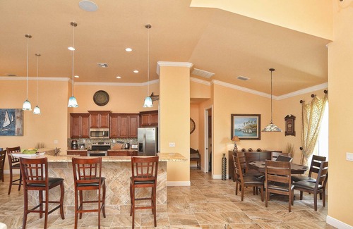 Caloosahatchee House | Gorgeous Retreat 54 ft Pool & Spa 5-Zone AC 2 Min to River 5 Min to Ft Myers