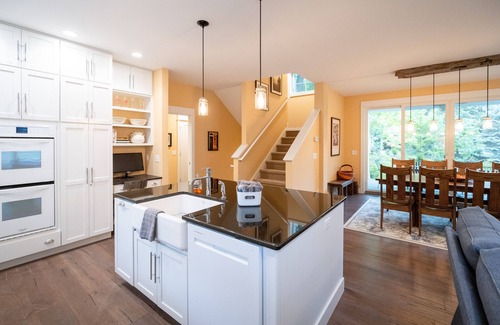 West Olive House | Gorgeous Retreat New Lake Michigan