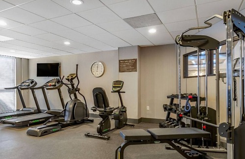 Alpharetta House | Gorgeous Room for Groups! Free Breakfast