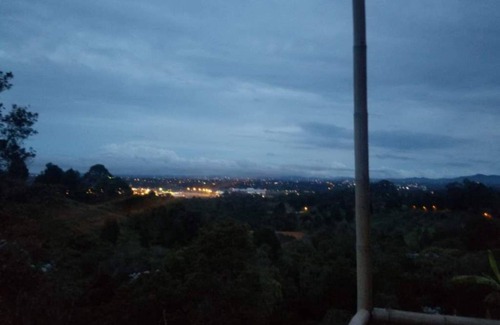 Rionegro House | Gorgeous Secluded Cabin 6 Min to Rio Negro Airport