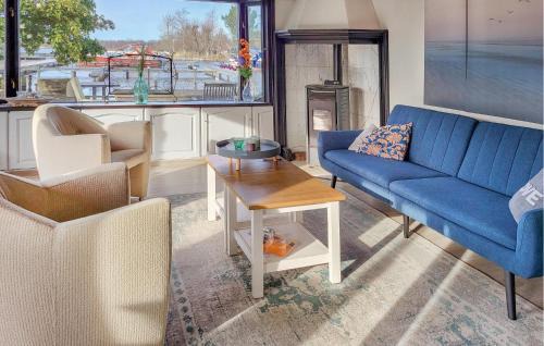 Loosdrecht Boat Rental | Gorgeous Ship In Loosdrecht With Wifi