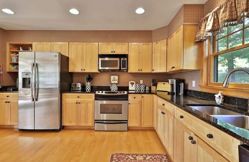 Ludlow House | Gorgeous Solitude Home with Direct Ski Access and Hot Tub