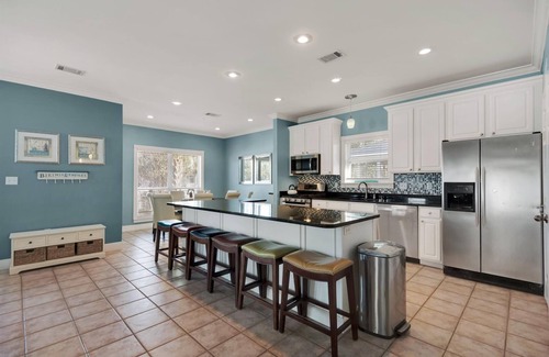 Clipper Cove House | Gorgeous & Spacious 4 Bdrm, Sleeps 14, Close To Beach & Pool!