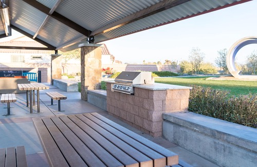 Tolleson House | Gorgeous Spacious Home in Avondale 3Br/3Ba