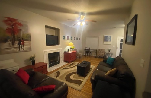 Charlotte House | Gorgeous spacious manor house close to UNCC and uptown Charlotte