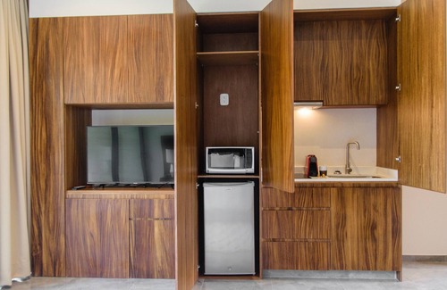 Zama Apartment | Gorgeous studio at Mistiq, free gym, wifi , shuttle