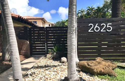 Coral Ridge Apartment | Gorgeous Studio w/kitchen-RELAX in the ❤️ of F. Lauderdale, 1mi WALK to the BEACH