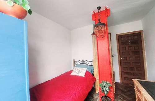 Dalston Apartment | Gorgeous two bedrooms factory conversion flat in Hackney, London zone 2