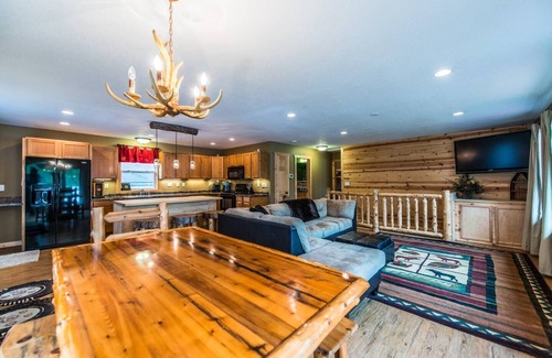 Balsam Lake Cabin | Gorgeous Up at the Lake Home With Modern Features!
