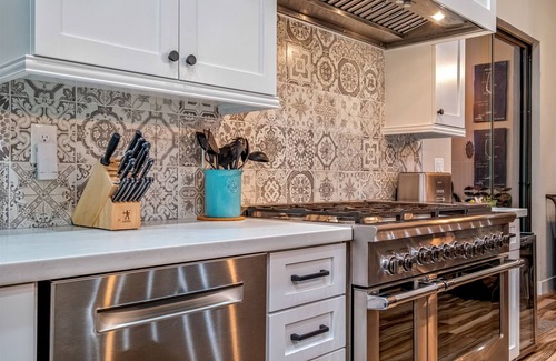 Equestrian Custom Estates House | Gorgeous Vacation Home, Single Level - Close to Hiking, Htd Pool