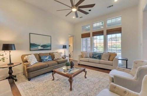 Mesquite House | Gorgeous Vacation Home w Private Pool