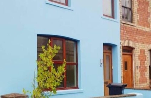 Pontcanna House | Gorgeous Victorian house sleeps 6 in Cardiff