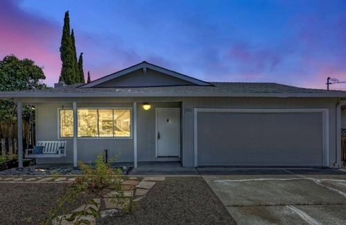 Castro Valley House | Gorgeous View of City Luxury Home
