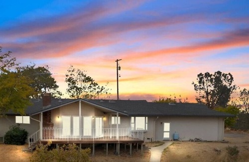 Loomis House | Gorgeous View. Private, Quiet