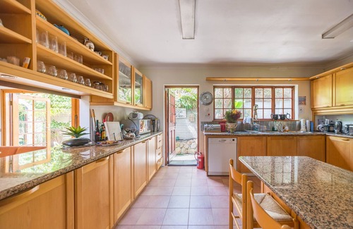Camps Bay Villa | Gorgeous villa 1 minute from beach and restaurants, 4 bedrooms all en-suite