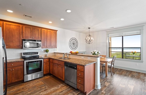 Jonestown Condo | Gorgeous Villa in the Hollows Resort! Pickleball, 4 Pools, Beach Club!