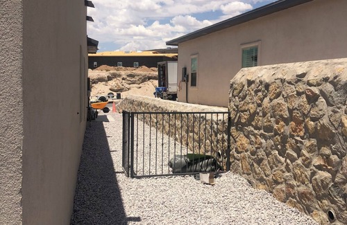 Chamberino House | Gorgeous West Side Desert Oasis