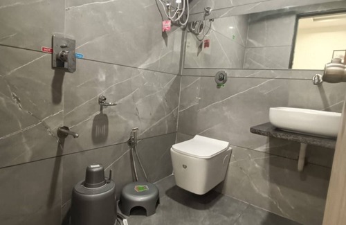 Chandkheda Hotel | Goroomgo Asiana Motera Ahmedabad