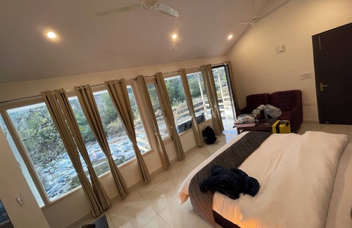 Kaul Hotel | Goroomgo Nature Sprint Resort Uttarakhand