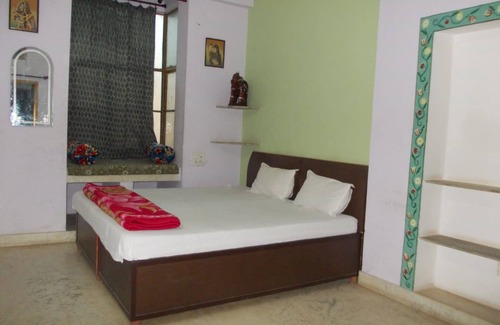 Bundi Hotel | Goroomgo Raj Mahal Guest House Bundi
