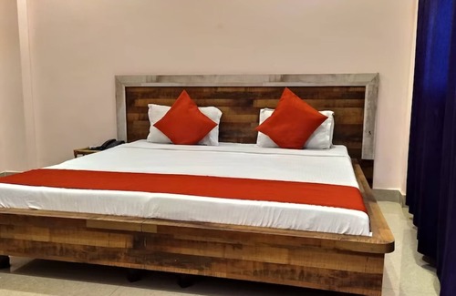 Tapovan Hotel | Goroomgo The Aradhya Gange Residency Rishikesh