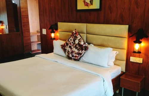 Kuthar Hotel | Goroomgo Treeiose Resort Baddi