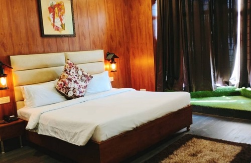 Kuthar Hotel | Goroomgo Treeiose Resort Baddi