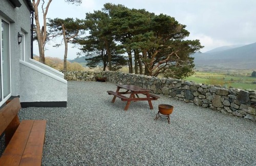 Newcastle Cottage | Gorse Hill Farm Luxury 4 Star Self Catering Cottage, Newcastle, Mourne Mountains