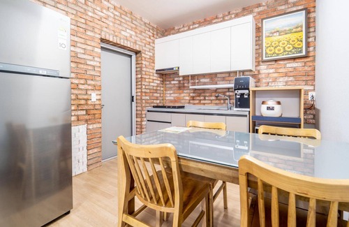 Sokcho House | Goseong Pinetree Pension