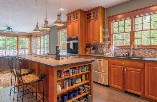 Douglas House | Goshorn House & Studio - Large pool - Within walking distance to downtown Douglas