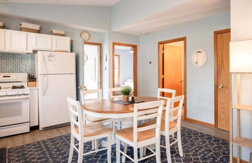 Saugatuck Cottage | Goshorn Lake Resort Cottage #25