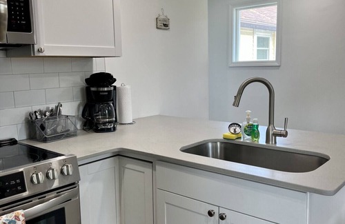 Geneva-on-the-Lake House | GOTL Cozy Cottage- Sunset Vacation Rentals