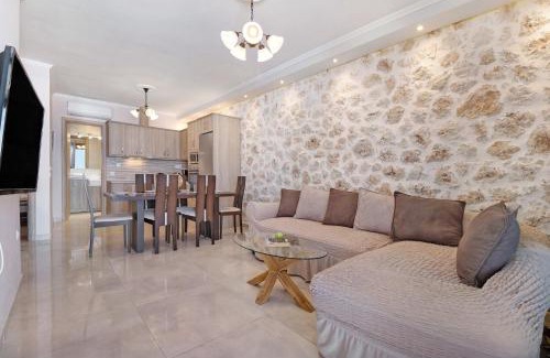 Tsoukaladhes Villa | Goudis Suite Irida