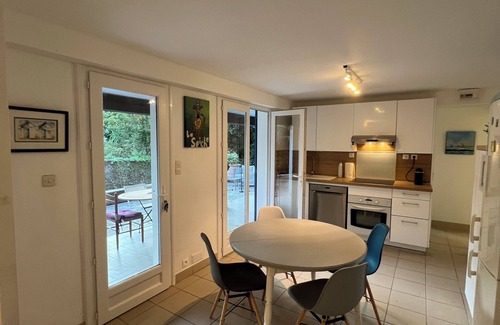 Pornic Apartment | Gourmalon Rez de Jardin à Proximité Immédiate du Vieux Port Face au Château