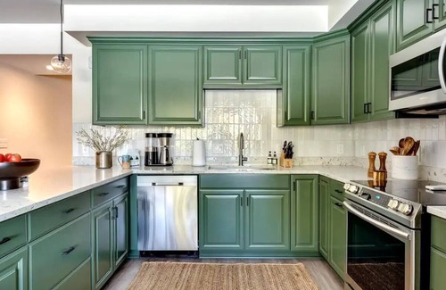 Government Camp Condo | Government Camp Condo: Ski-in/Ski-out, Mountain Views, Walk to Downtown