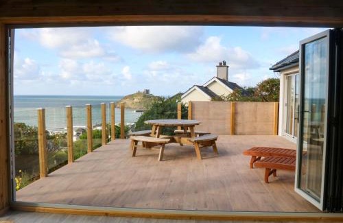 Criccieth House | Gowan Brae