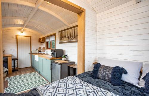 Llanrhidian Higher Other | Gower Fresh Reindeer Lodge