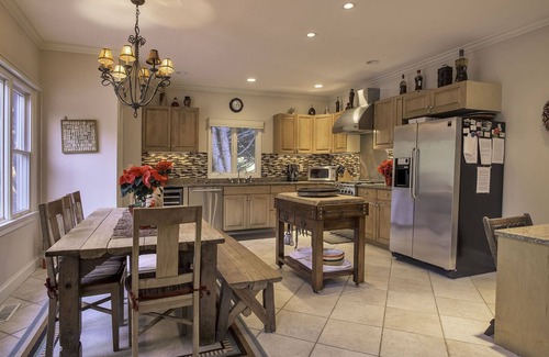 Sagaponack House | Grab a Fun Fall Weekend by Wolffer Vineyard! Columbus Day Holiday Now Available
