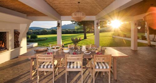 Robertson Villa | Grace House
