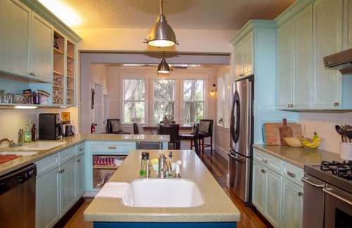Oakland Apartment | Grace Suite in Central Florida's Historic Gem & wedding venue- The Oakland Manor House