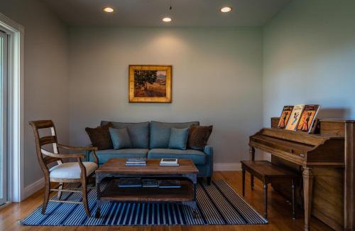 Paso Robles House | Graceful Oaks